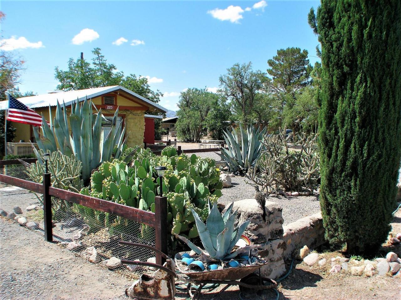 Mountain Valley Lodge Rodeo Exterior photo