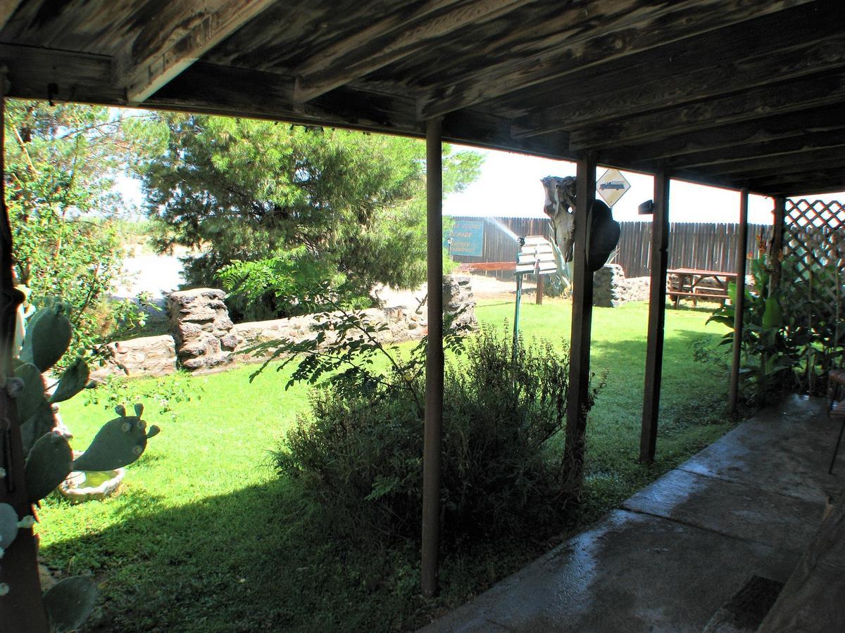 Mountain Valley Lodge Rodeo Exterior photo